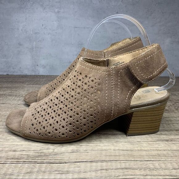 White Mountain Shoes - White Mountain Lenora 8.5~Taupe Suede Open Toe Slingback~Adjustable Strap